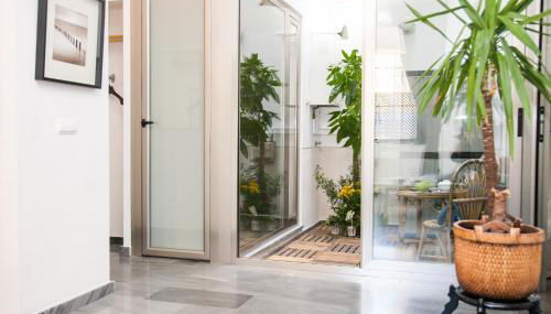 BEAUTIFUL SILENT APARTMENT Private Parking - Foto 2