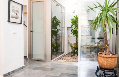 BEAUTIFUL SILENT APARTMENT Private Parking - Foto 2