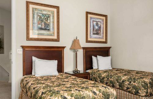 5BR home w private heated pool - Foto 39