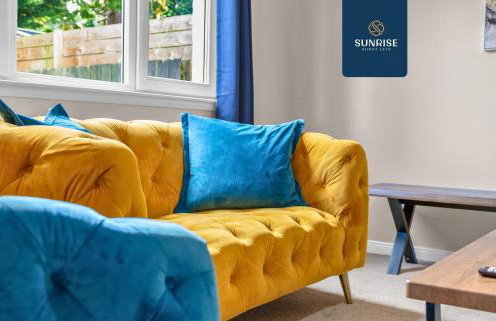 Muirton House 2 - INVOICE and REDUCED PRICE only via SUNRISE SHORT LETS DUNDEE, SLEEPS 8 has 4 Twin Bedrooms with 4 Car Parking, 2 Baths, 5 Smart TV, Fully Equipped, Garden, Free WiFi, and ONLY 9 Mins to STANNERGATE Ports - Foto 18