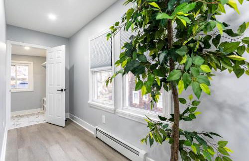 Comfort Meets Style 3BR Plus Parking - Foto 36