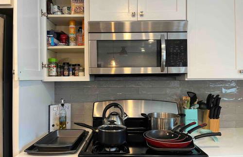 Beach Home in Quiet Neighborhood 5 minutes from the Pier - Foto 65