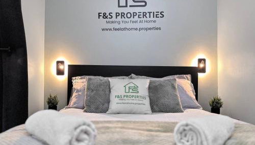 Dashing and Distinctive Dwelling w Rooftop Garden - Foto 2