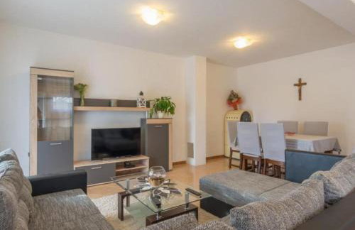 Six Bedroom Holiday House With Pool - Foto 28