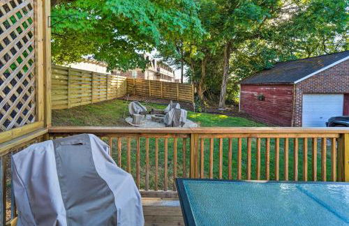 Modern, Sun-Lit Retreat with Fire Pit and Yard! - Foto 29