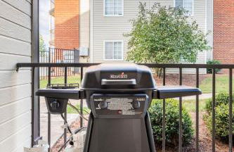 4 Bed 2 Bath, Dog Friendly, Pool, Walk to Stadium - Foto 19