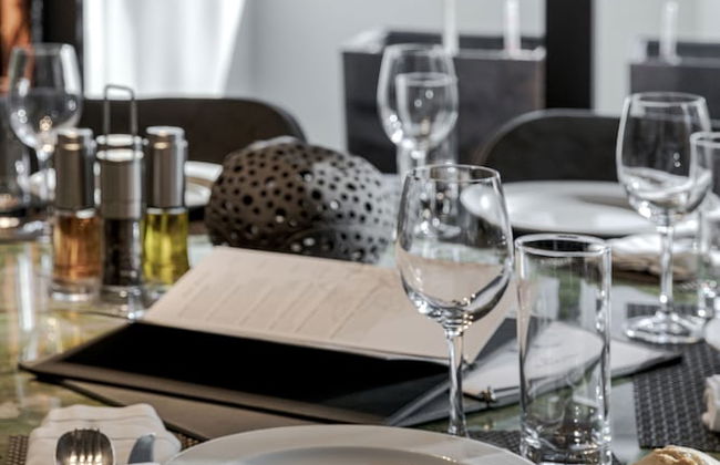 Blazer Suites Hotel - Photo 27