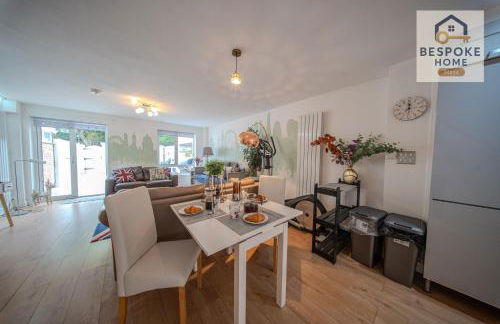 Modern 4 Bed 3 Bath House - 4 Groups with FREE Parking - Central London - Foto 9