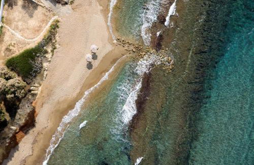 Asea Villa, Spectacular right-on-the-beach Retreat, By ThinkVilla - Foto 6