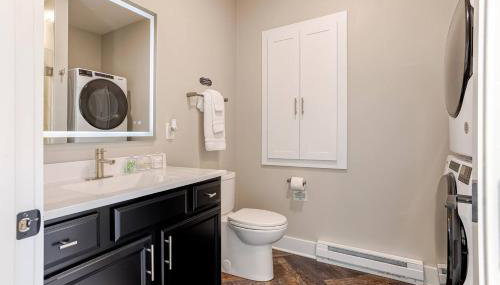 Altmar's Premier Luxury Cabin with 3000sf Mini Golf - Foto 2