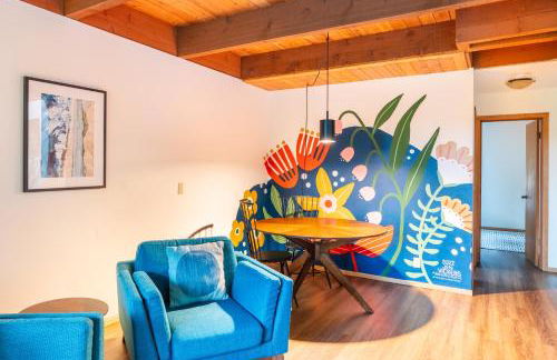 Stylish Deception Pass Retreat with Bay Views - Foto 10