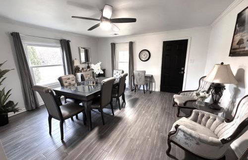 Rose Porch, Historic home on acre lot 25 min from Nashville - Photo 32