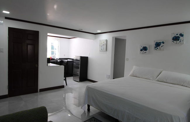 Sand and Blue Seas - Photo 4