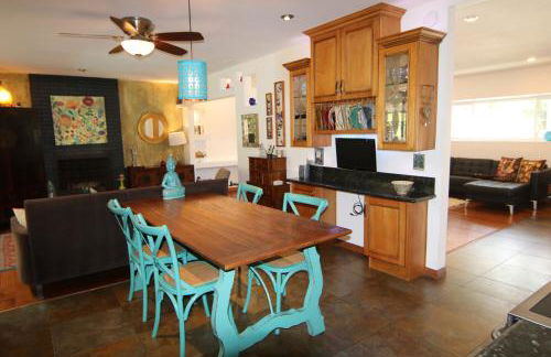 Artistic Resort Like Home with Pool - Photo 26