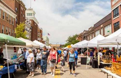 Beautiful Craftsman Style Home w/ Fenced Yard - Foto 48