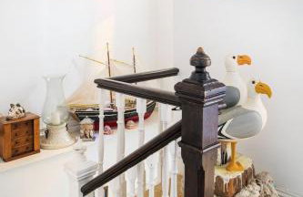 Beautiful family house with amazing sea views - Photo 18