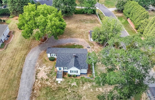 Kennesaw Cottage - Photo 24