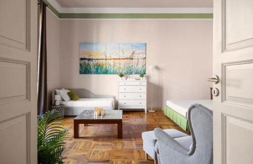 Luxury Historic Villa with heated pool near Catania, Taormina, the Sea and Mount Etna by SicilianRelaxingHomes - Foto 14