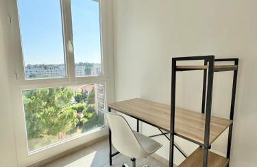 Comfortable and bright renovated 4-room apartment 5' downtown - Photo 13