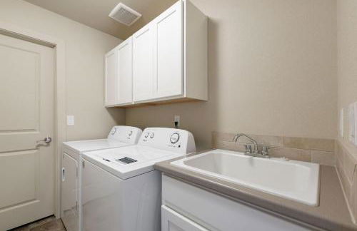 Urban Oasis near Breweries & Old Town - Free Bikes - Foto 12