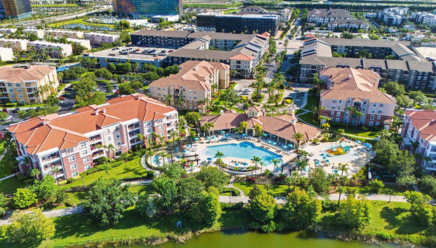 Lakefront Luxury - Foto 3, Servicios del alojamiento