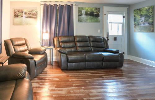 Riverfront Home (Apartment and Bar) - Foto 17