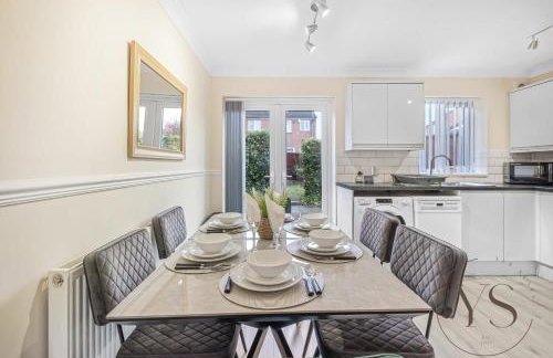 Group-Friendly 3BR Near Dudley + Parking - Foto 38