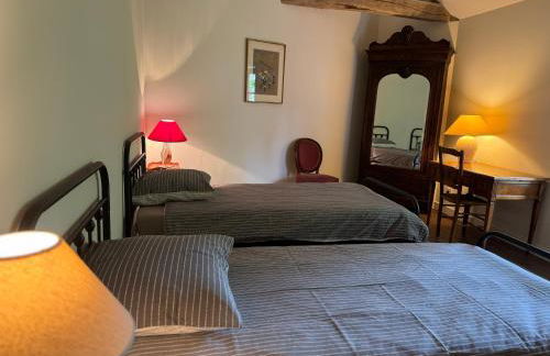 Gîte La Maison des Poètes de 1 à 6 personnes à Treigny Perreuse - Foto 15