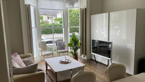 Stylish 3-bedroom flat in Kensington - Foto 5