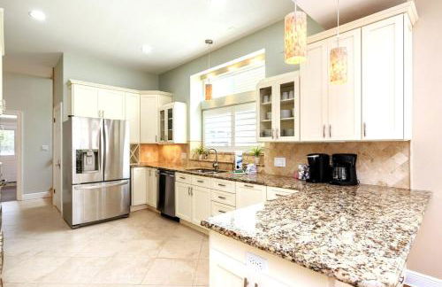 Timeless Traditions PoolHeat & Golf Cart Deals - Foto 19