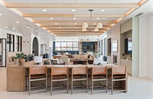 Outstanding Amenities-New Complex- Downtown Luxury - Foto 63