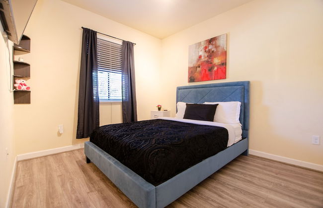 Rare Find! House of Happiness by MIA Zoo & FL Keys - Foto 4