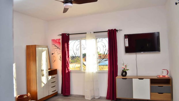 Room-the Romantic Atmosphere of the red - Foto 4, Habitación