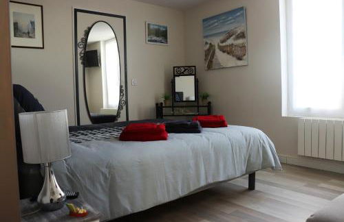 Villa des sables avec 1 studio pour 2 personnes pouvant être complété par une chambre avec sa salle de bain et WC si 4 personnes - Foto 2