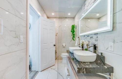 Friendly Fox Luxury Pool & Spa - Near DT & Beach home - Foto 42