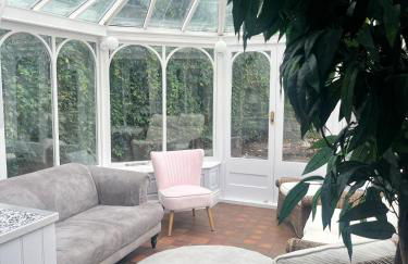 Bridge Cottage Stunning 4 bed thatched cottage - Photo 23