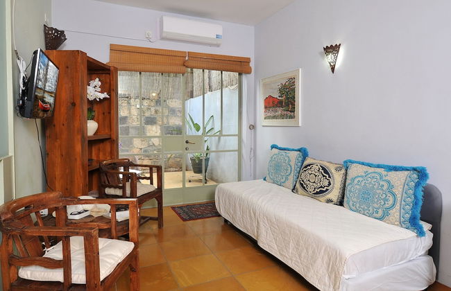 Love & Lemons - Photo 14