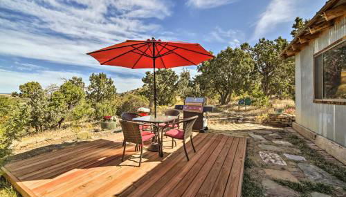 Idyllic Dolores Cabin with Fire Pit and Lake Views! - Foto 2