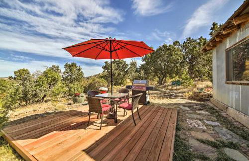 Idyllic Dolores Cabin with Fire Pit and Lake Views! - Foto 2