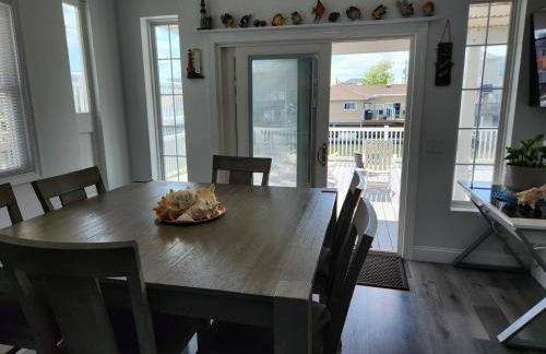 Lower Chelsea Lookout- On Water by Beach & Boards! - Foto 3