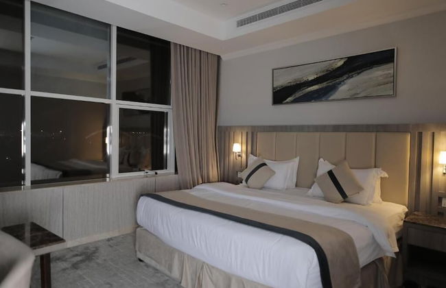 NARS Plus Al Basateen - Foto 30