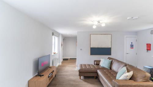 Redwood Escape Stylish New Forest Stay Sleeps 4 Near Paultons Park - Foto 1