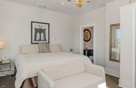 Studio w King Bed Walking distance to Beach & Shops - Foto 2