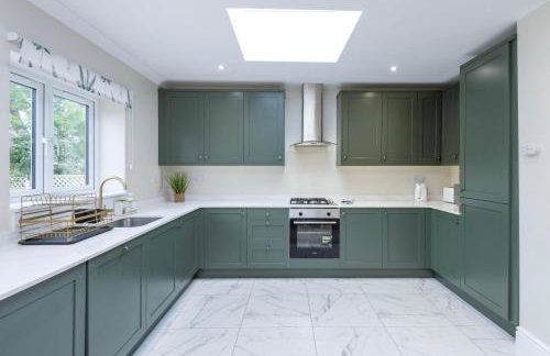 A wonderful and spacious house in a charming road - Photo 8