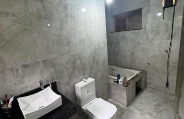 Casa com suítes e varandas com uma garagem - Foto 20