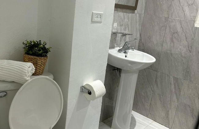 Janer House - Photo 45