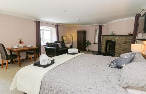 Garden Apartment - Photo 9