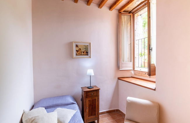 Graceful Holiday Home in Acqualagna With Swimming Pool - Foto 12