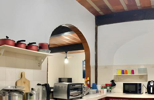 Casarão Miguel Pereira - Refúgio na Natureza com Lareira Externa, Piscina, Fondue e Amplo Jardim - 12 Min do Parque Terra dos Dinos - Foto 39