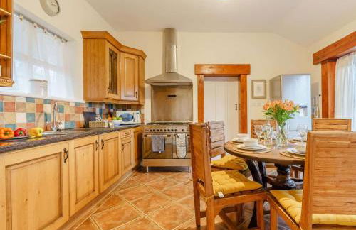 3 Bed in Whitby oc-90810 - Photo 3